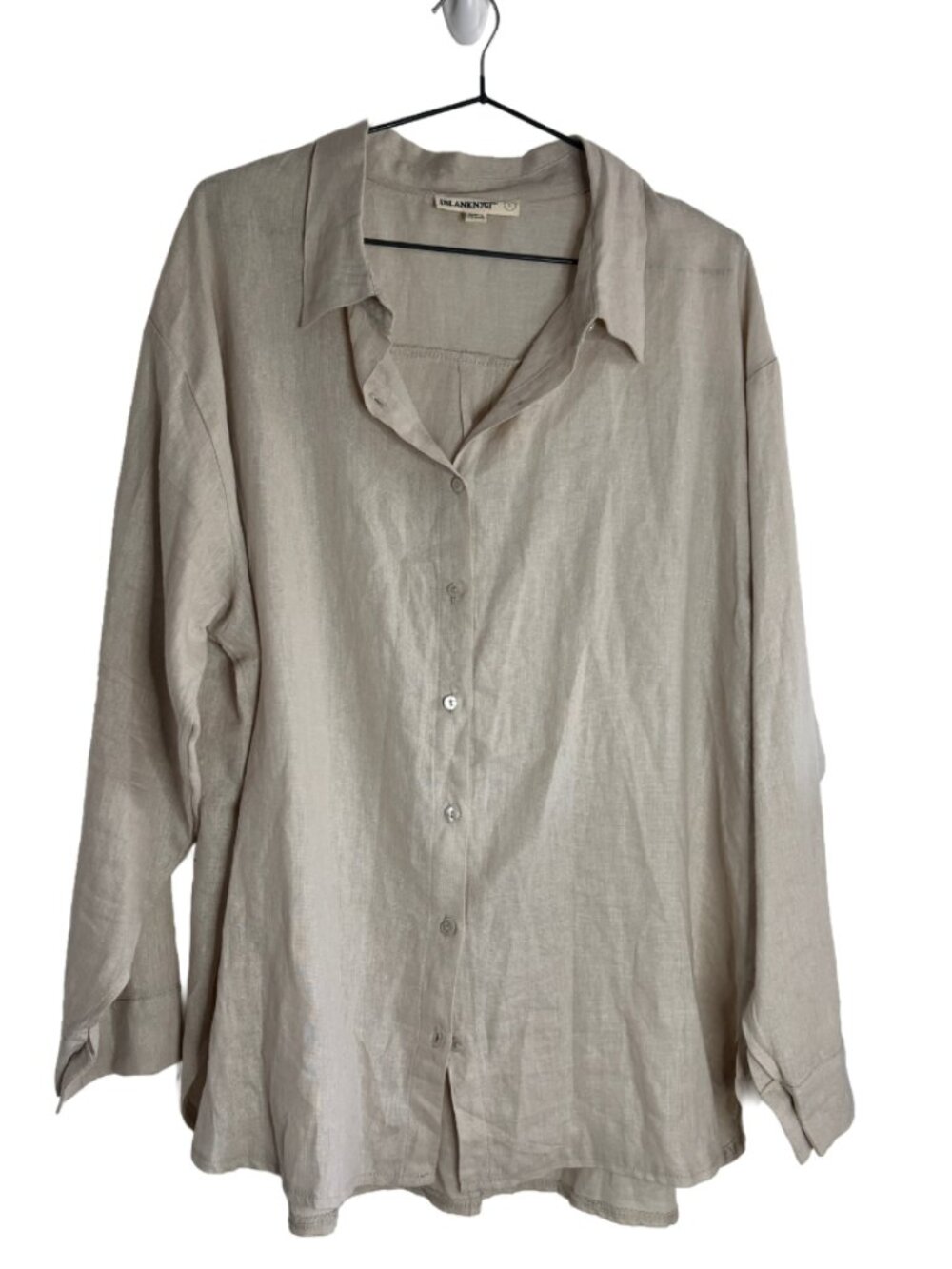 BlankNYC Light Tan Linen Blend Breezy Lightweight Beachy Button Up Relaxed Shirt